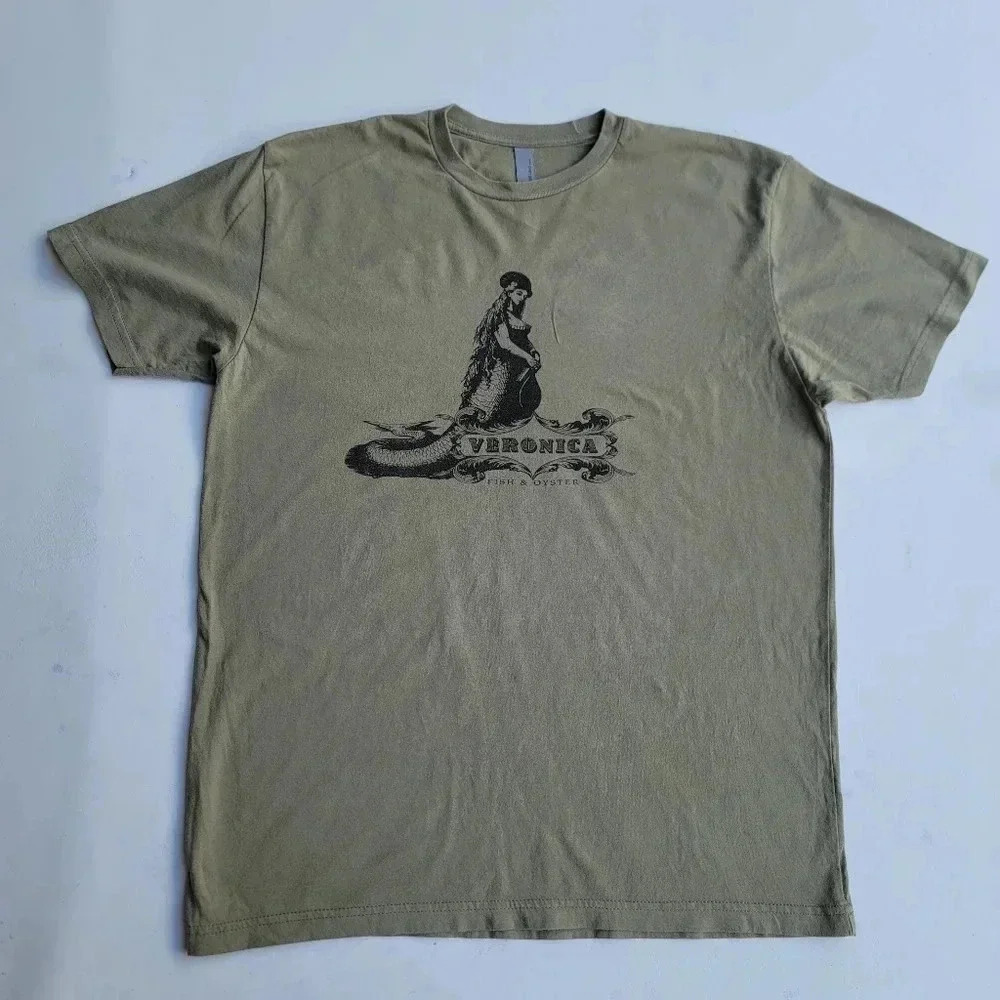 Next Level Apparel Veronica Fish and Oyster Green Unisex T Shirt Tee Cotton sz L